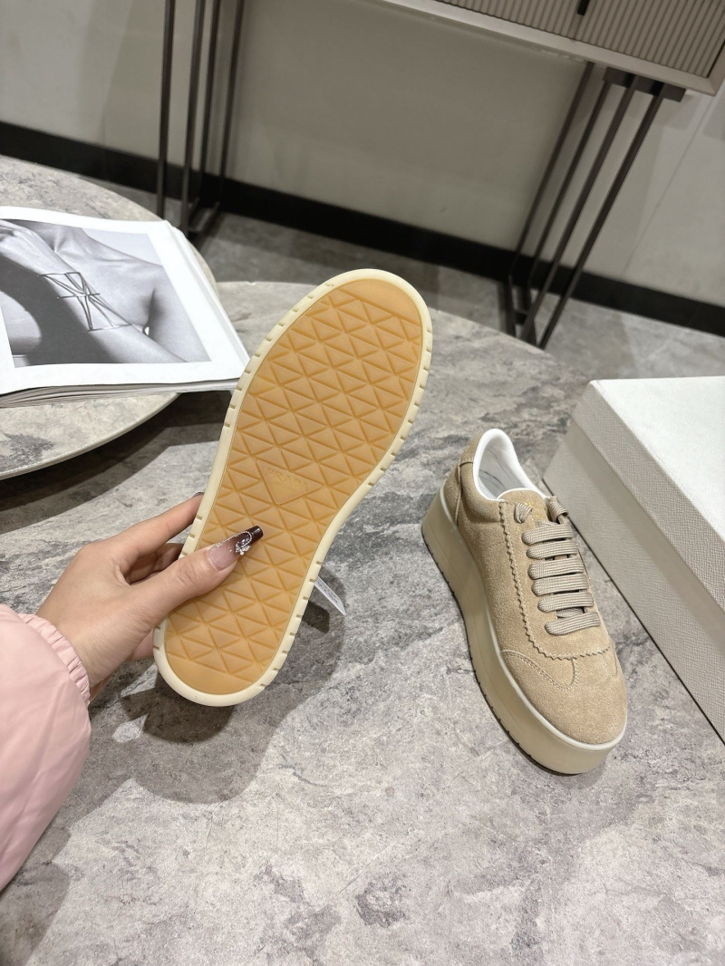 Pra*a sneakers